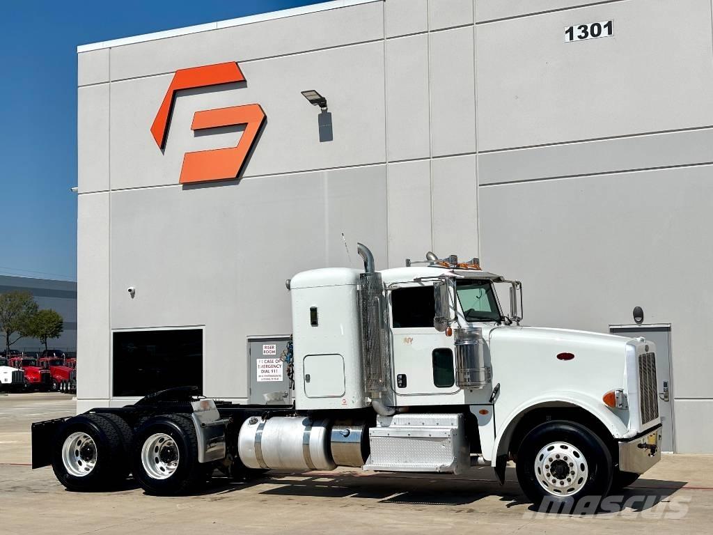 Peterbilt 367 وحدات الجر