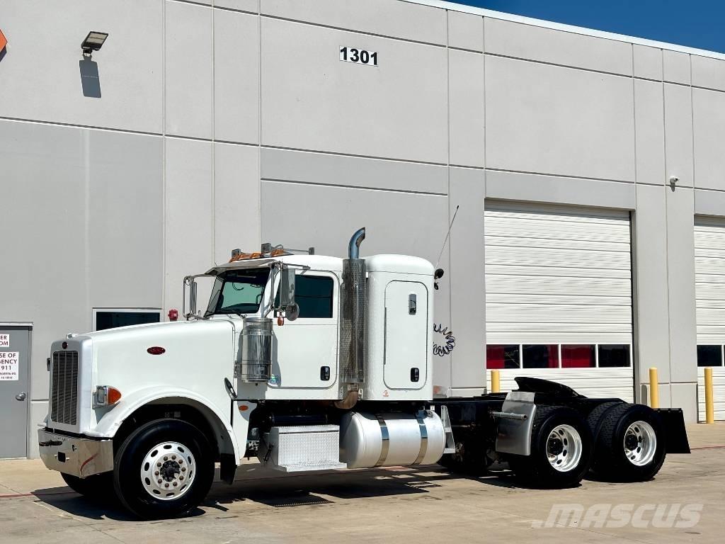 Peterbilt 367 وحدات الجر