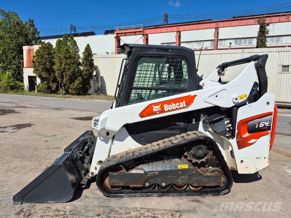 Bobcat T 64 لوادر انزلاقية التوجيه