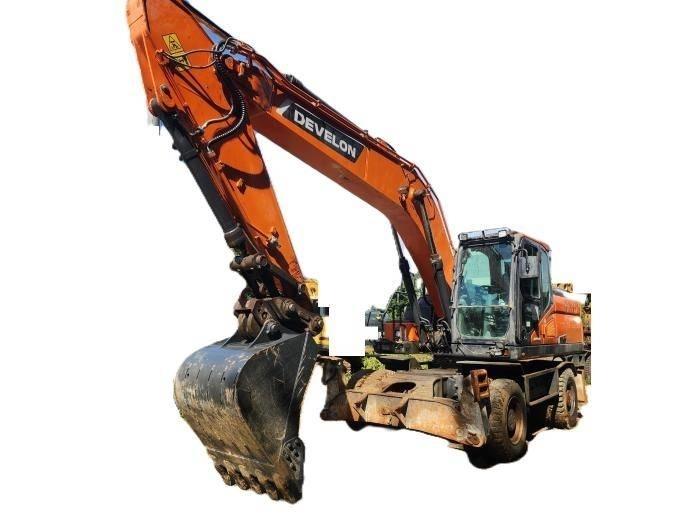 Doosan DX 210 W حفارات بعجل