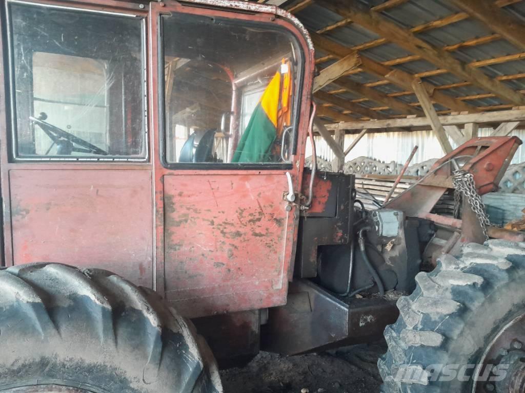 LKT 80 ساحبات الأشجار