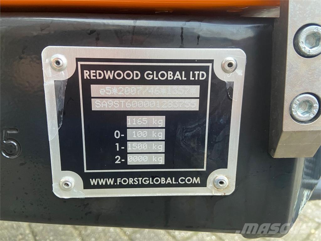  Först ST6D.24 علافات ذاتية الدفع