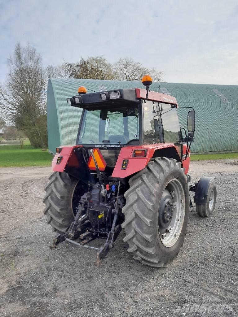 Case IH 5120 الجرارات