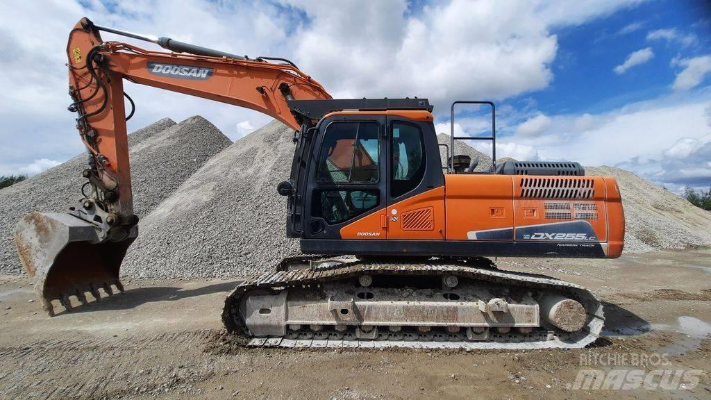 Doosan DX 255 LC-5 حفارات زحافة