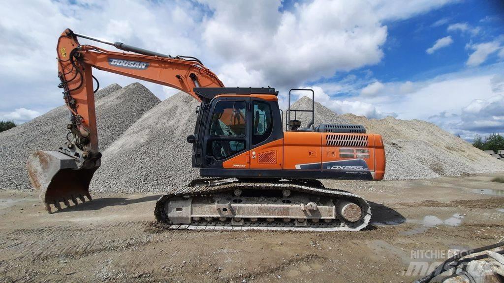 Doosan DX 255 LC-5 حفارات زحافة