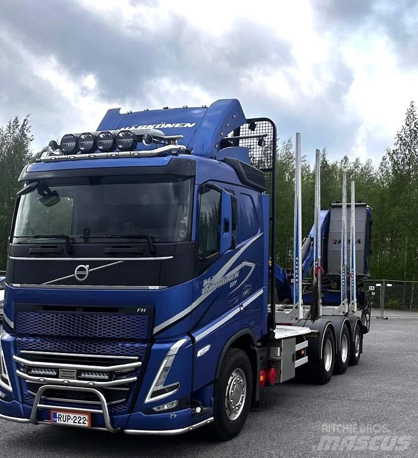 Volvo FH 12 شاحنات أشجار