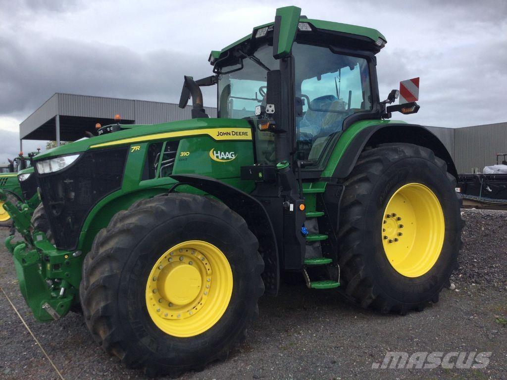 John Deere 7R310 الجرارات