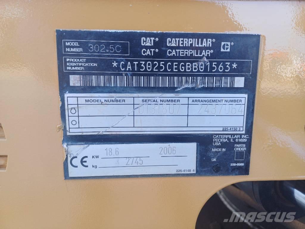 CAT 302.5 حفارات صغيرة أقل من 7 طن (حفارات صغيرة)