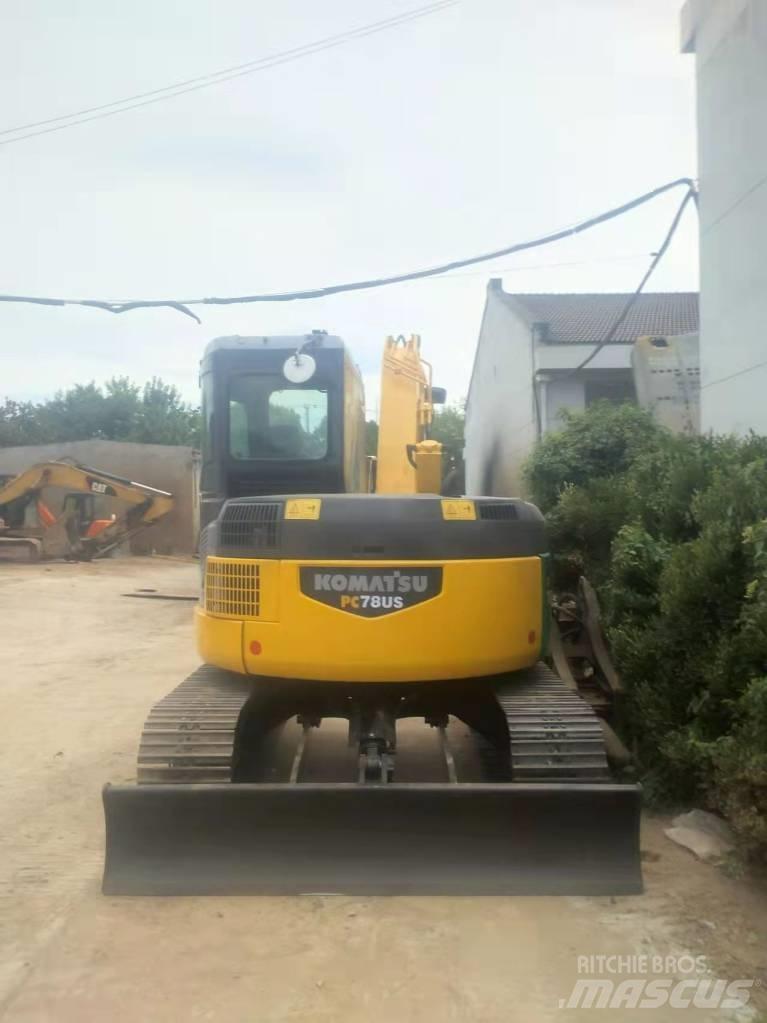 Komatsu PC 78 US حفارات زحافة