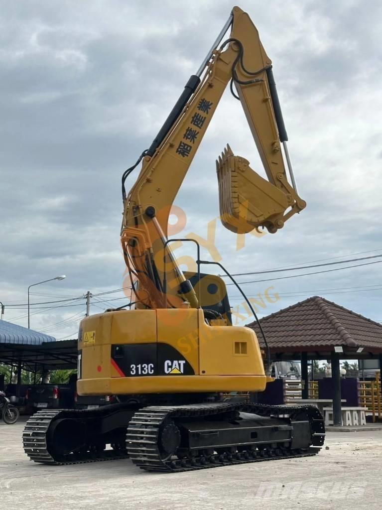 CAT 313 C حفارات زحافة