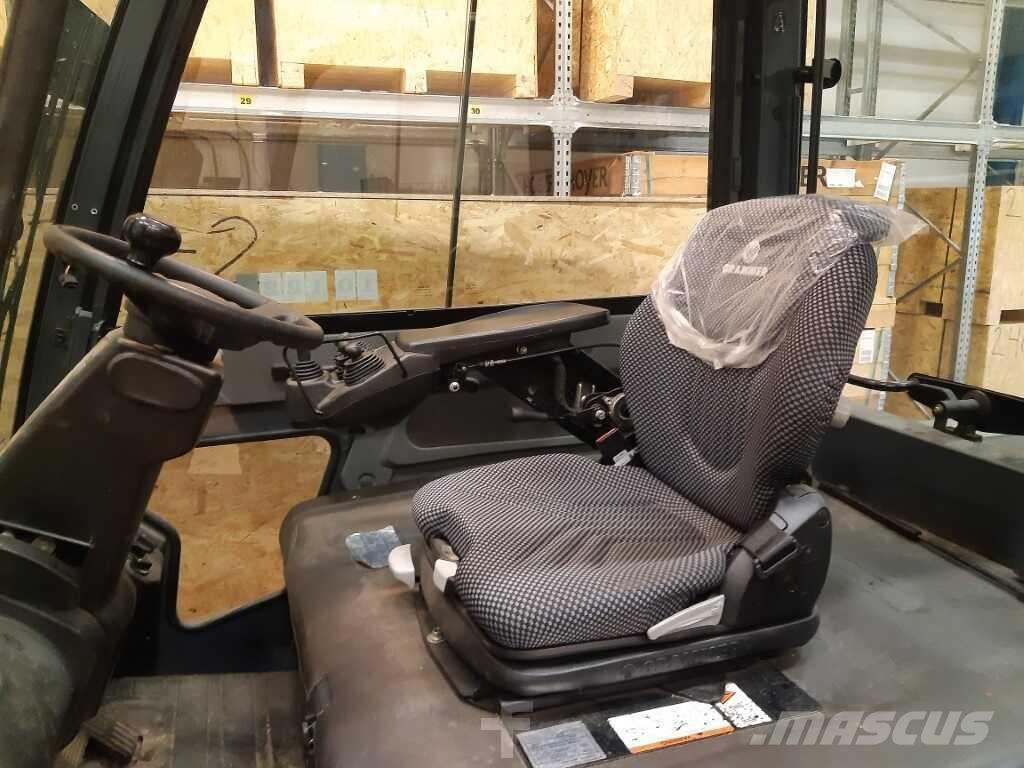 Toyota 8FBMT30 شاحنات ذات رافعات شوكية تعمل بالكهرباء