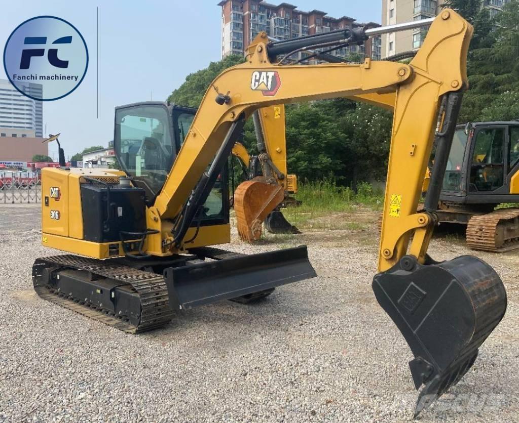 CAT 306 حفارات زحافة