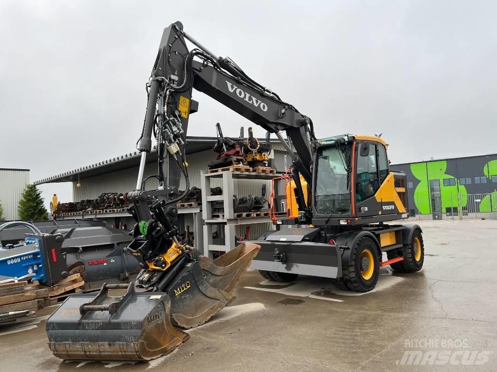Volvo EWR150E حفارات بعجل