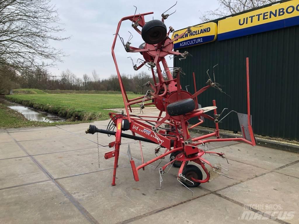 Lely Lotus 675 مكابس وميبسات التبن