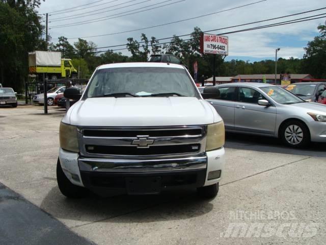 Chevrolet 1500 W/T شاحنات مسطحة/مفصلية الجوانب