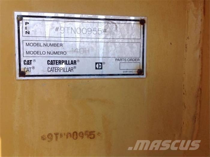 CAT 140 H معدات تمهيد الطرق
