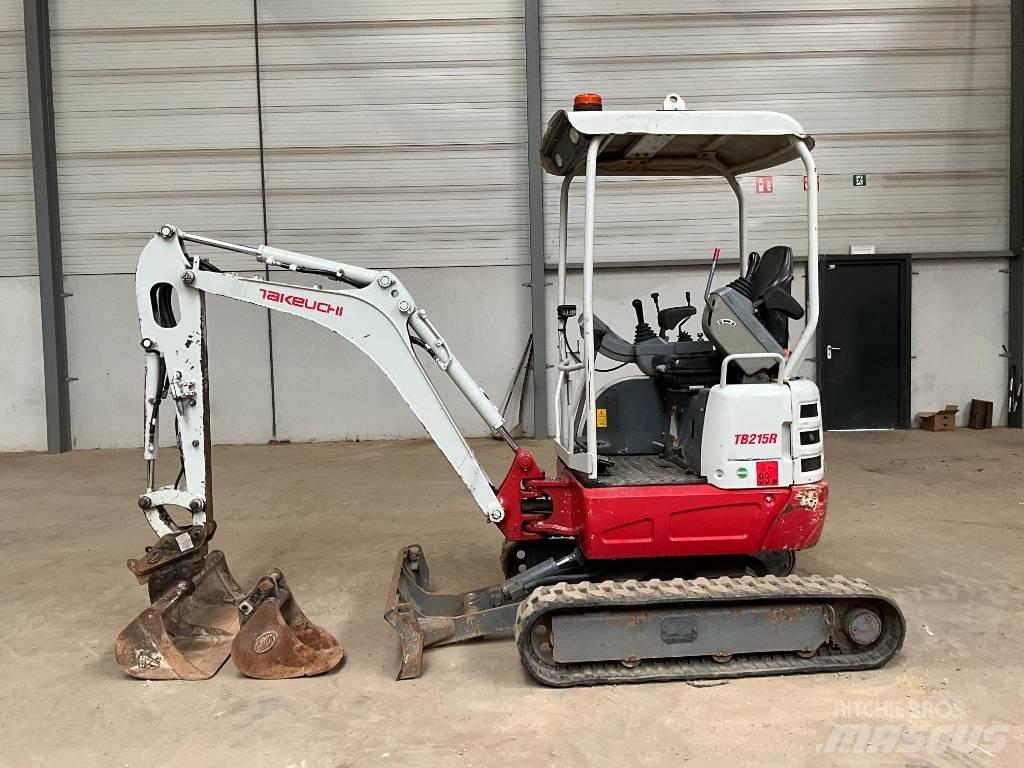Takeuchi TB 215 R حفارات صغيرة أقل من 7 طن (حفارات صغيرة)