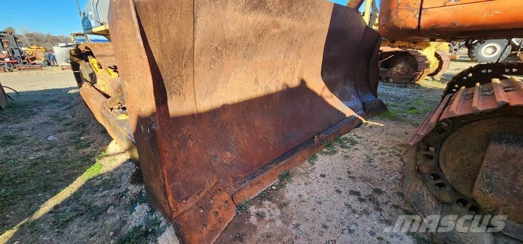 Komatsu D 65 EX 12 بلدوزرات مجنزرة