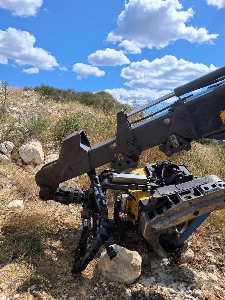 Ponsse Bear 6W حصادات