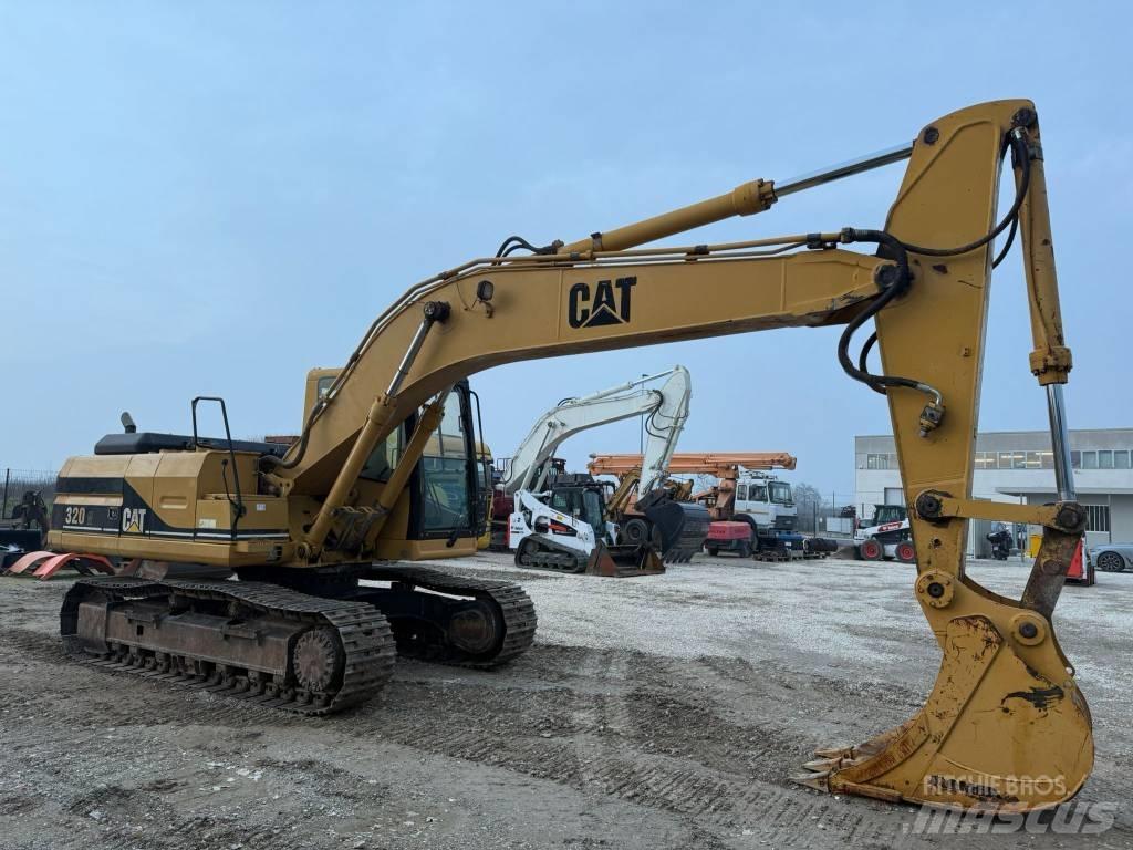 CAT 320 N حفارات زحافة