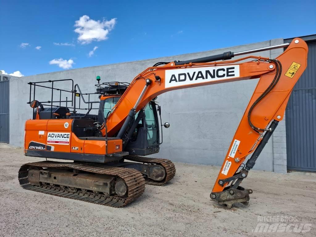 Doosan DX 140LC-5 حفارات زحافة