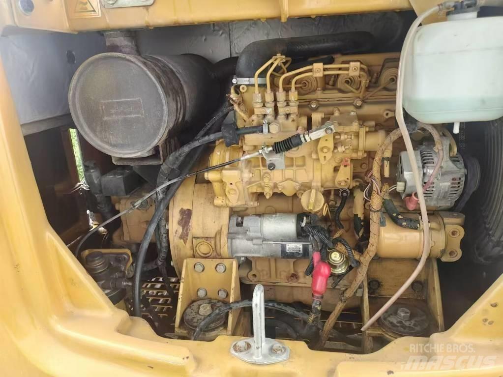 CAT 306 حفارات صغيرة أقل من 7 طن (حفارات صغيرة)