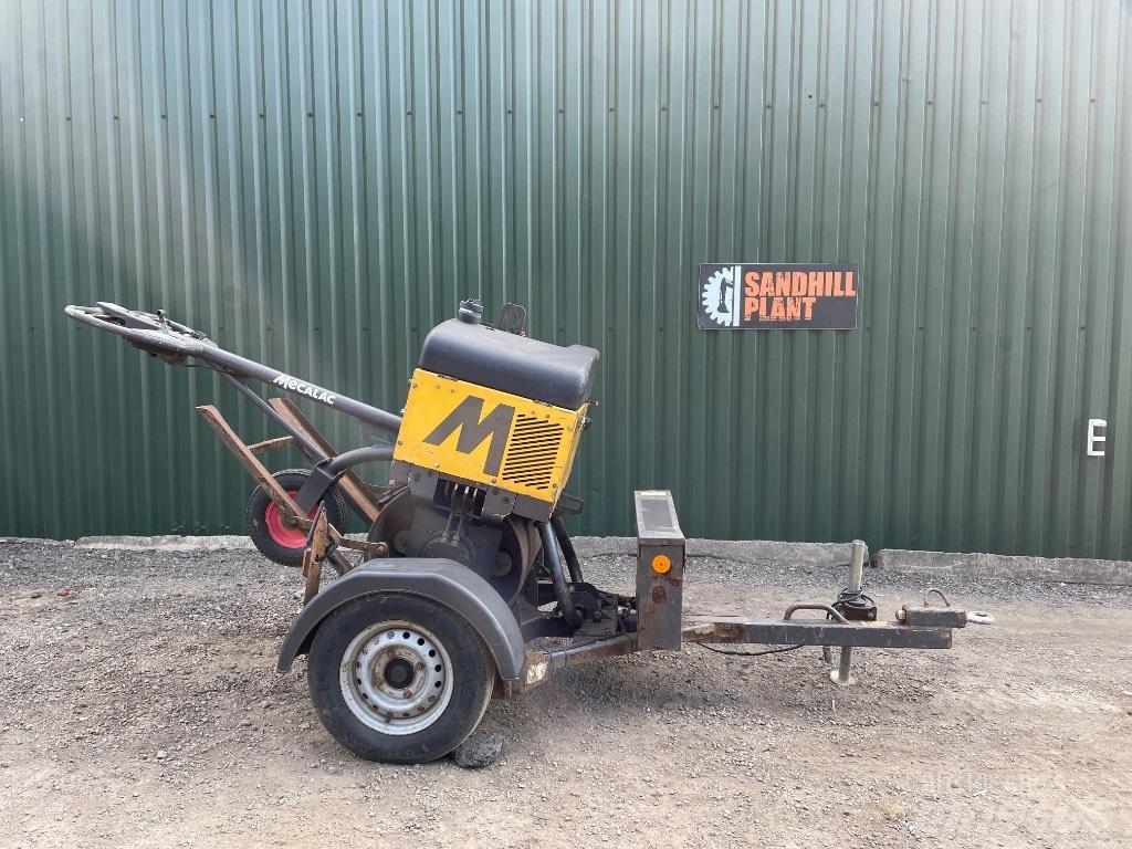 Mecalac MBR 71 مداحل أحادية الأسطوانة