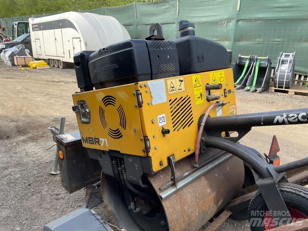 Mecalac MBR 71 مداحل أحادية الأسطوانة