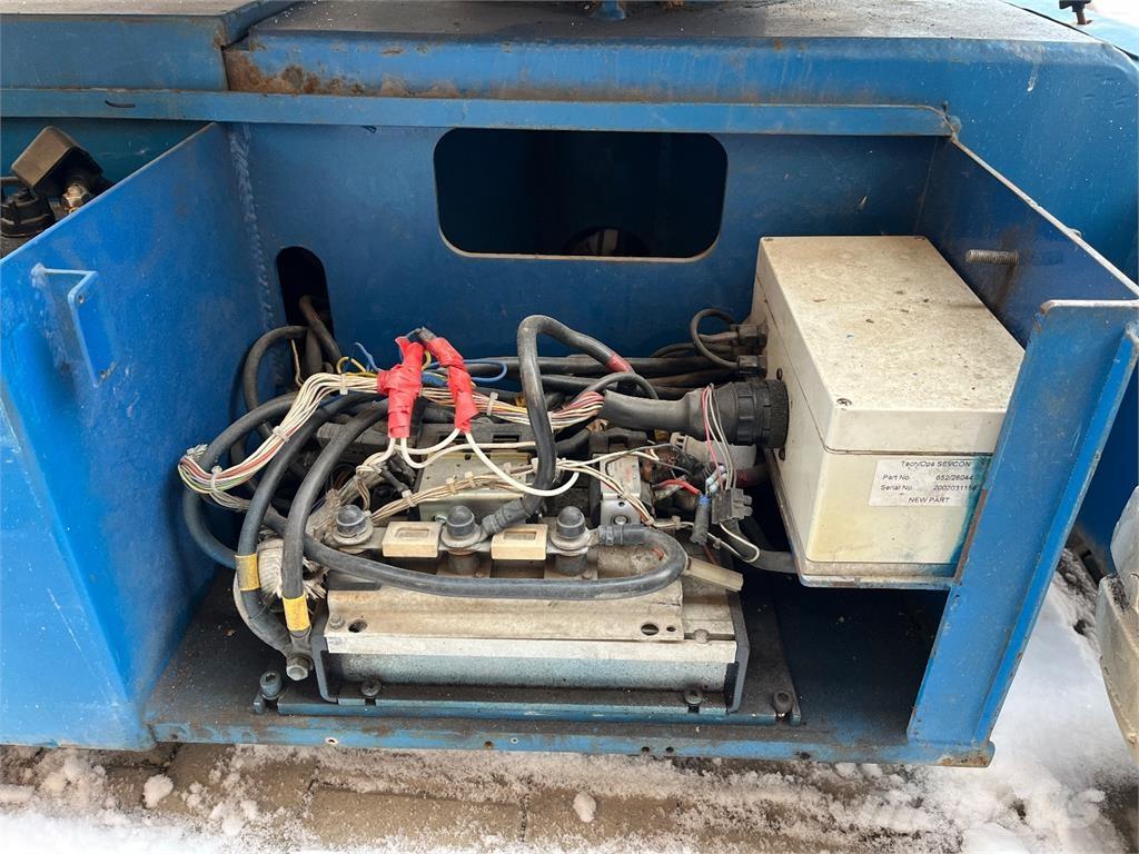 UpRight AB38 أخرى