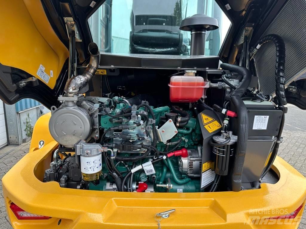 Volvo L30HS لوادر بعجل