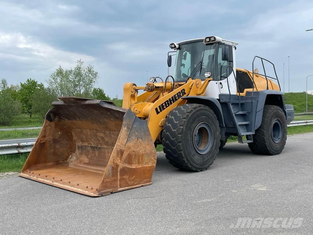 Liebherr L580 لوادر بعجل