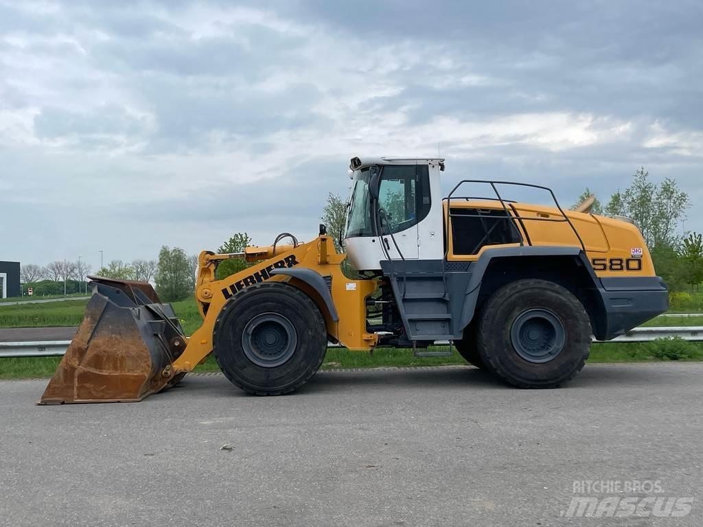 Liebherr L580 لوادر بعجل