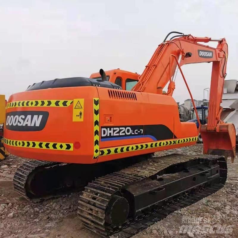 Doosan DH 220 حفارات زحافة