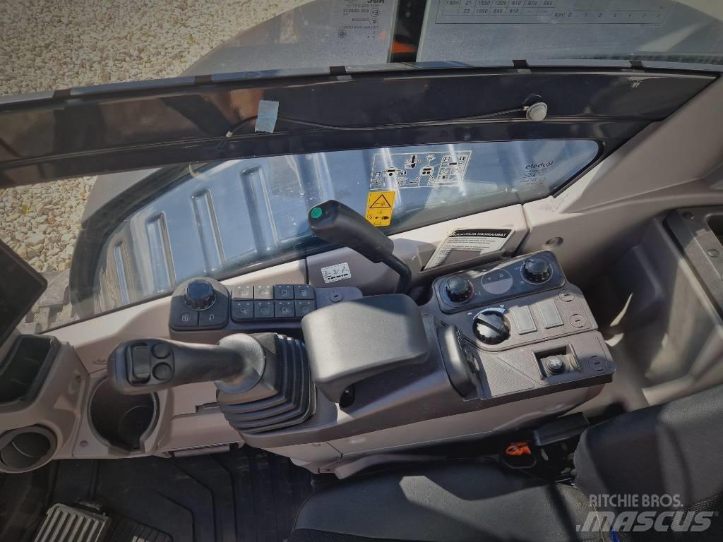 Kubota KX 060-5 حفارات صغيرة أقل من 7 طن (حفارات صغيرة)