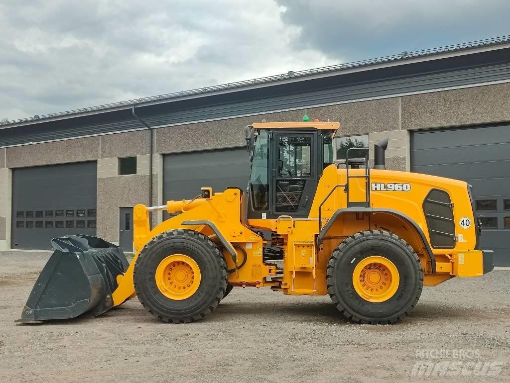 Hyundai HL 960 لوادر بعجل