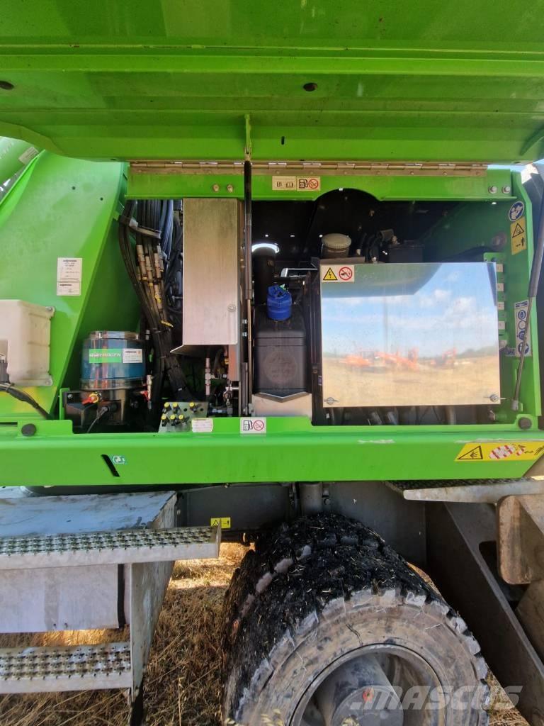 Sennebogen 821 E حفارات بعجل