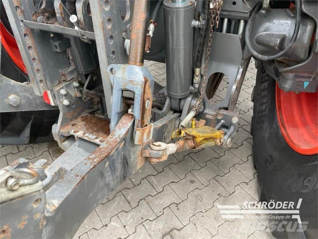 CLAAS XERION 4500 الجرارات