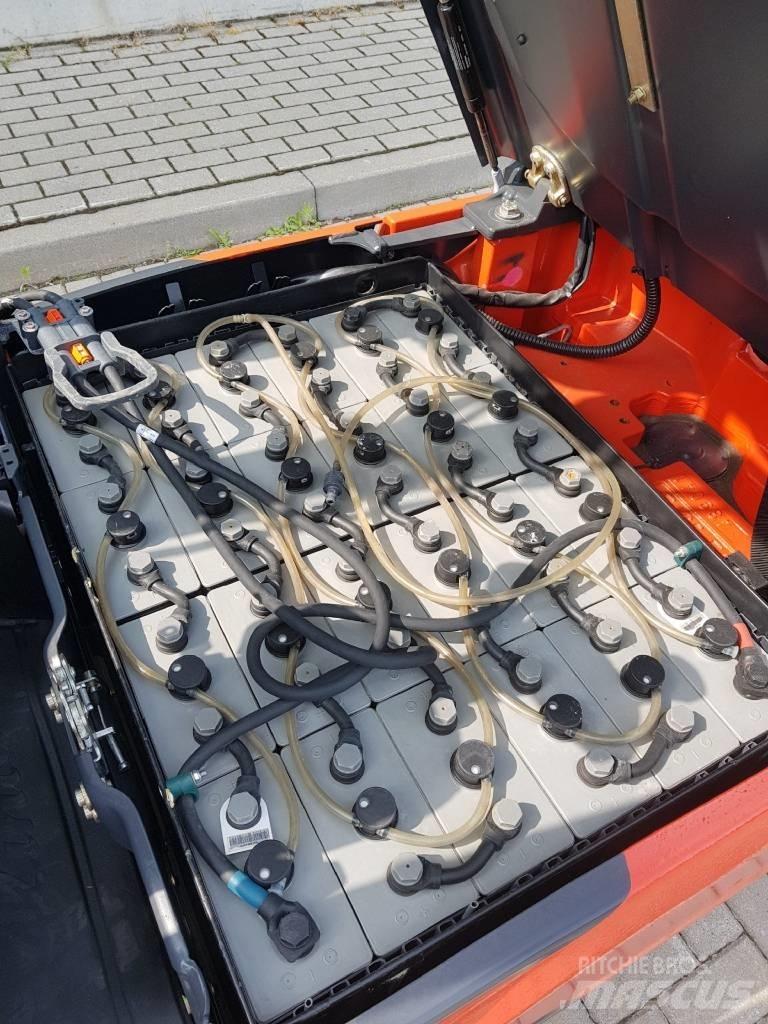 Linde E18 شاحنات ذات رافعات شوكية تعمل بالكهرباء