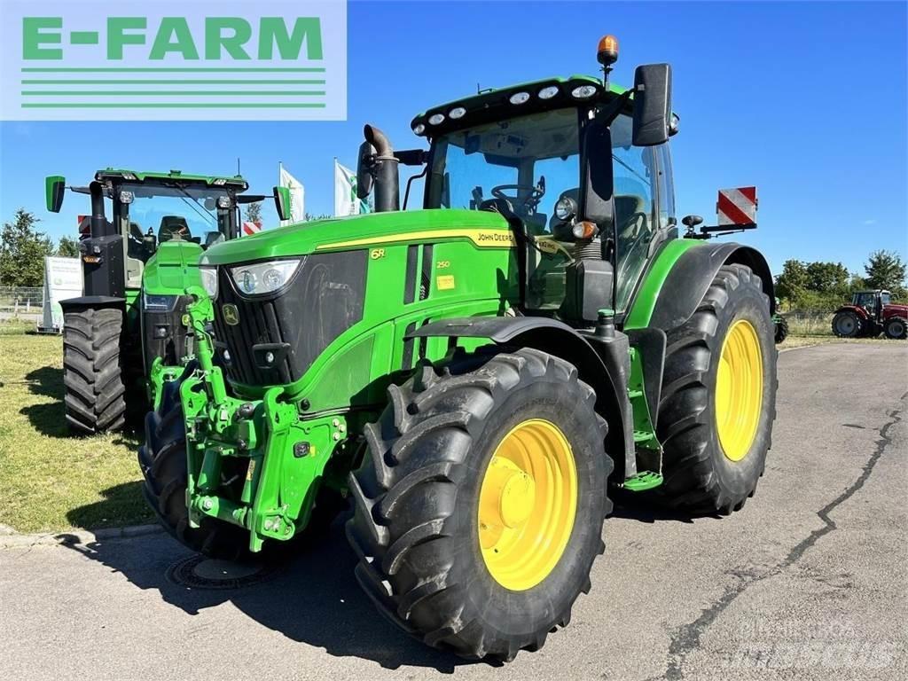 John Deere 6r 250 الجرارات