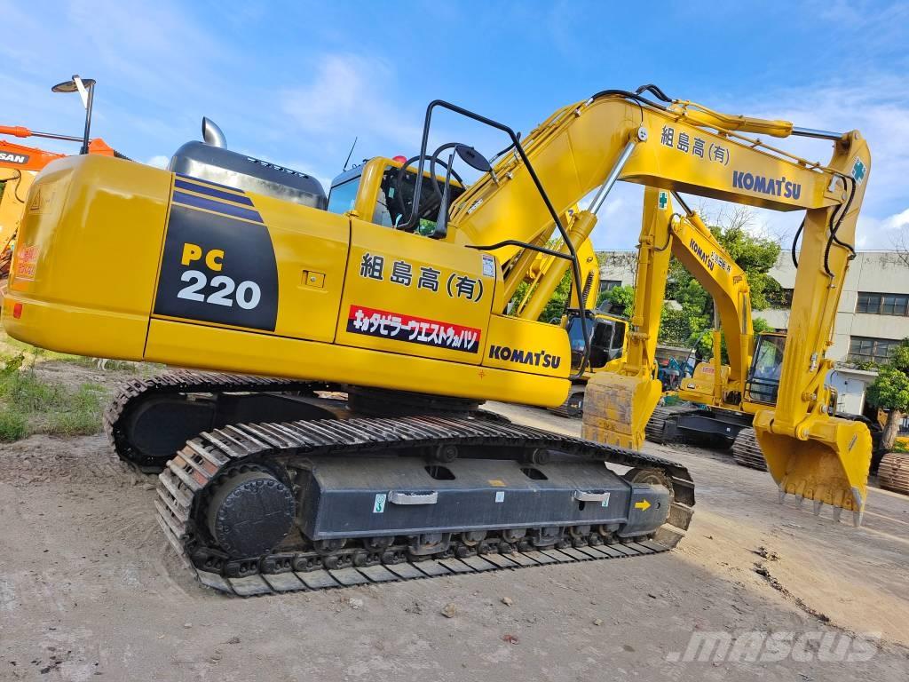 Komatsu PC 220-7 حفارات زحافة
