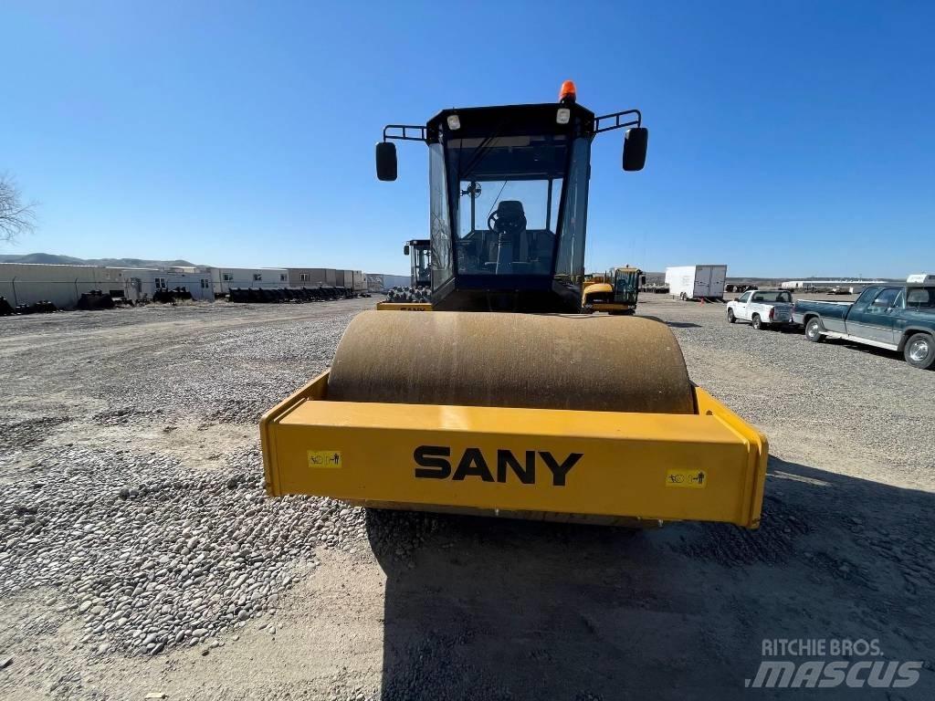 Sany SSR 120C 8 لوادر انزلاقية التوجيه