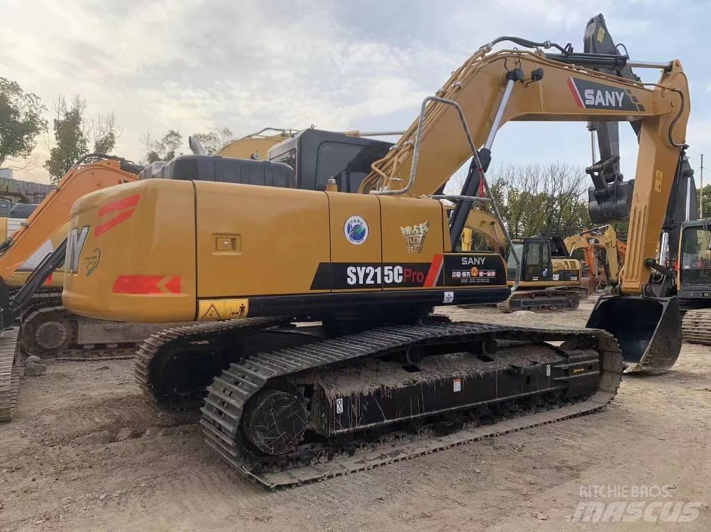 Sany SY 215 C حفارات زحافة
