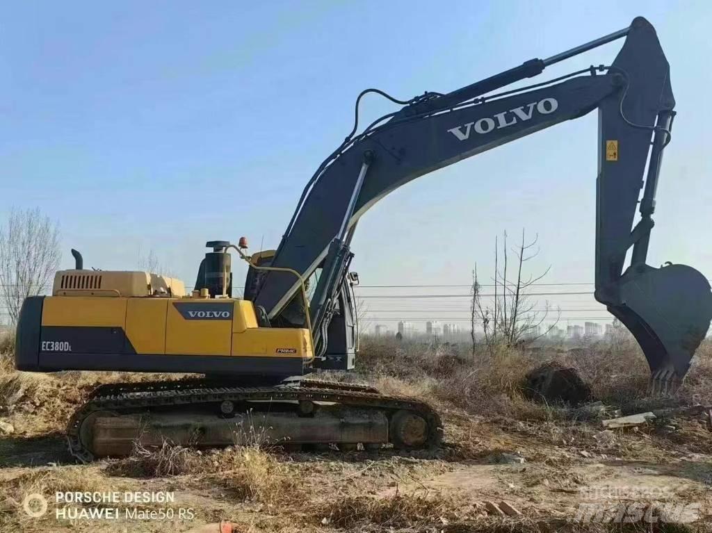 Volvo EC 380 D L حفارات زحافة