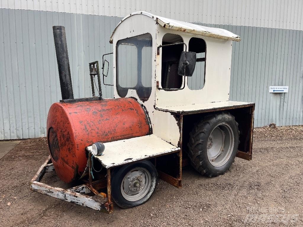 Massey Ferguson 35 B الجرارات