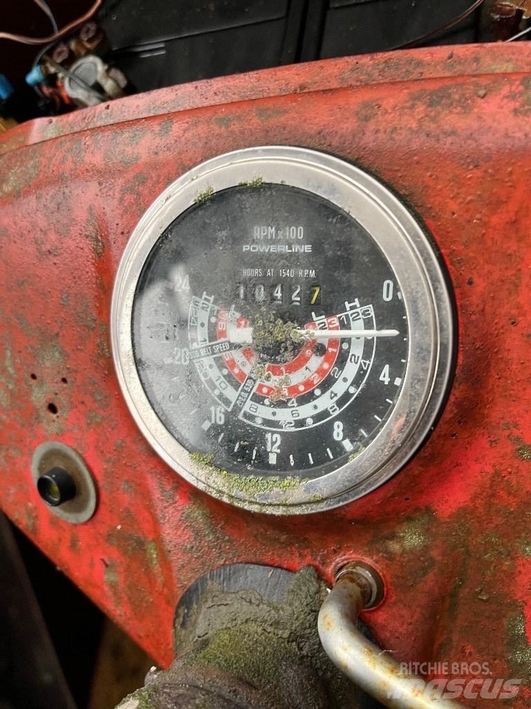 Massey Ferguson 35 B الجرارات