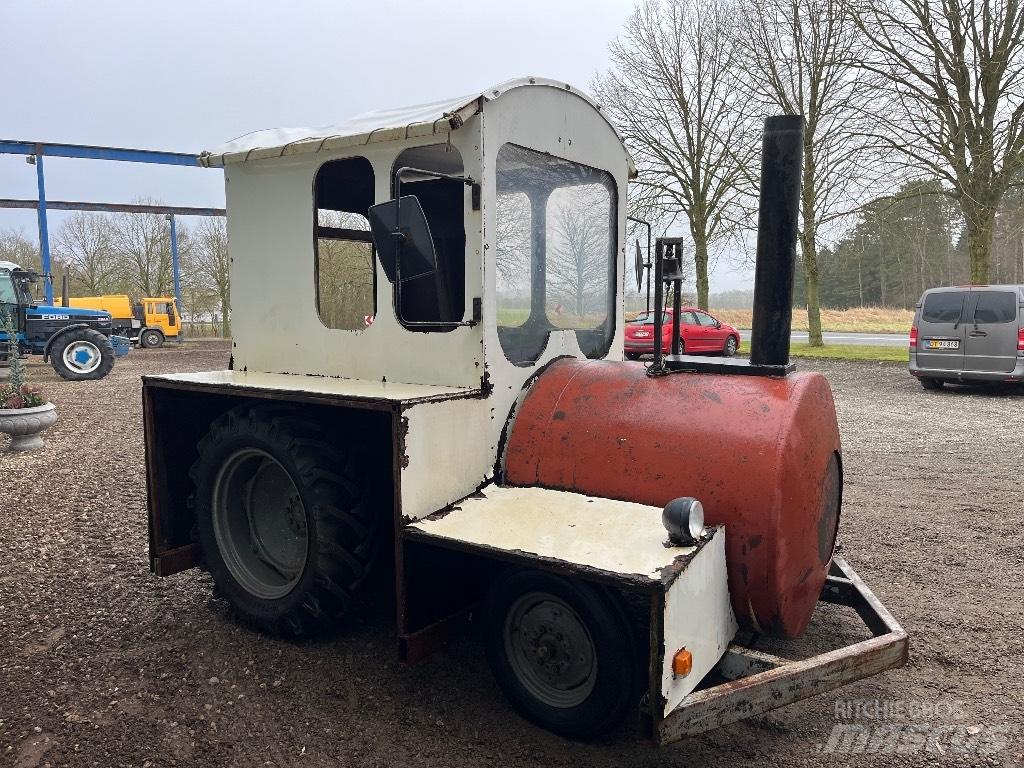 Massey Ferguson 35 B الجرارات