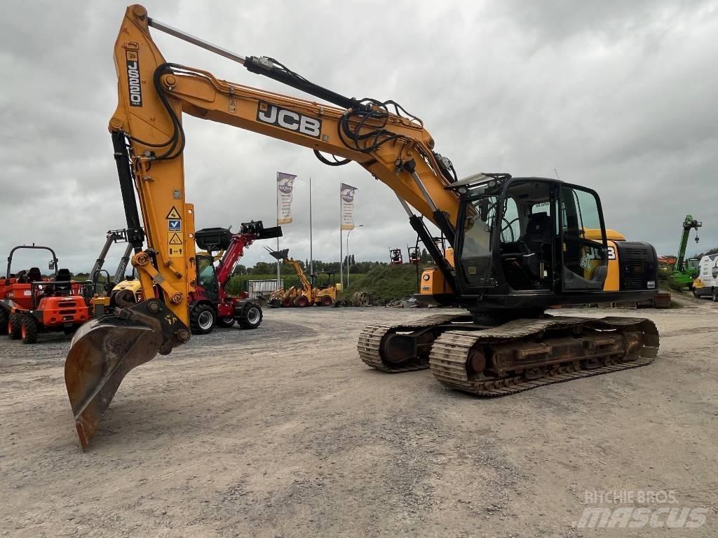 JCB JS 220 حفارات زحافة