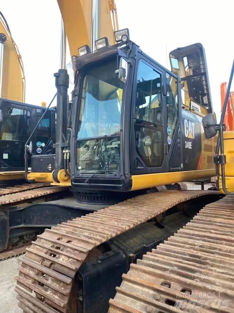 CAT 349 EL حفارات زحافة