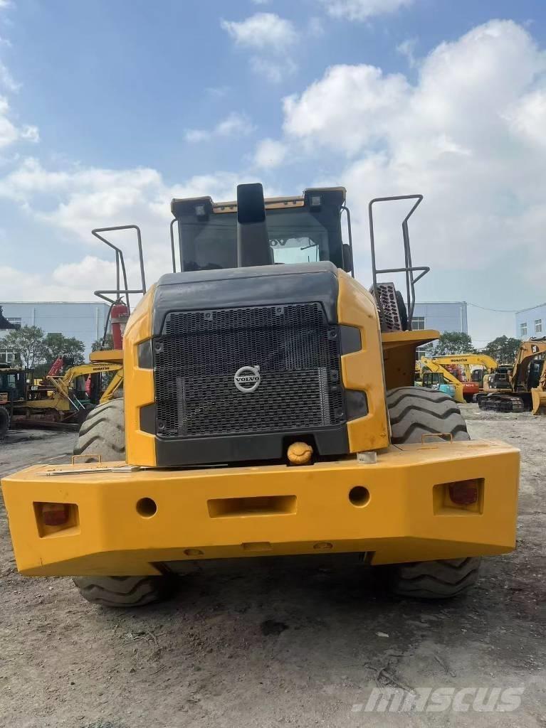 Volvo L 105 لوادر بعجل