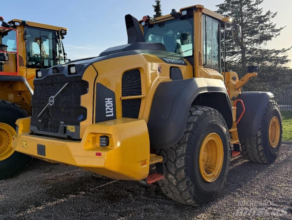Volvo L 120 H لوادر بعجل